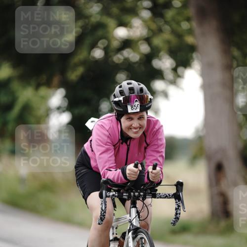 30.08.2026 - Elbe Triathlon Hamburg Michael Burmester http://msf.ph/oto/10069819 30.08.2026 09:45:41 Radfahren 354, 548, 655, 673, 859 meine-sportfotos.de
