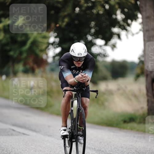 30.08.2026 - Elbe Triathlon Hamburg Michael Burmester http://msf.ph/oto/10069823 30.08.2026 09:45:42 Radfahren 354, 548, 673, 859 meine-sportfotos.de