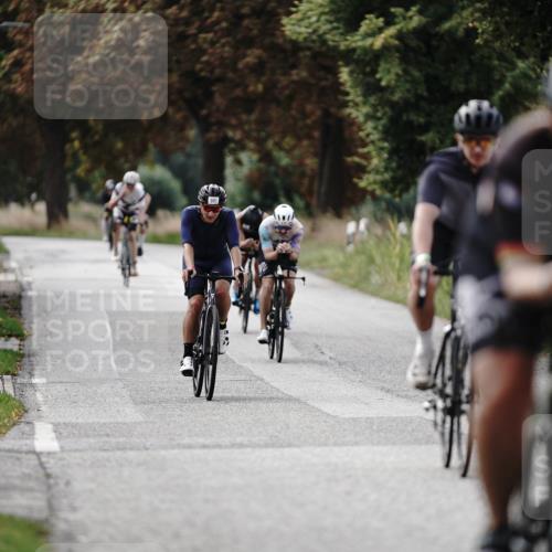 30.08.2026 - Elbe Triathlon Hamburg Michael Burmester http://msf.ph/oto/10069838 30.08.2026 09:49:26 Radfahren 279, 329, 391, 405, 420, 476, 509, 597, 766 meine-sportfotos.de