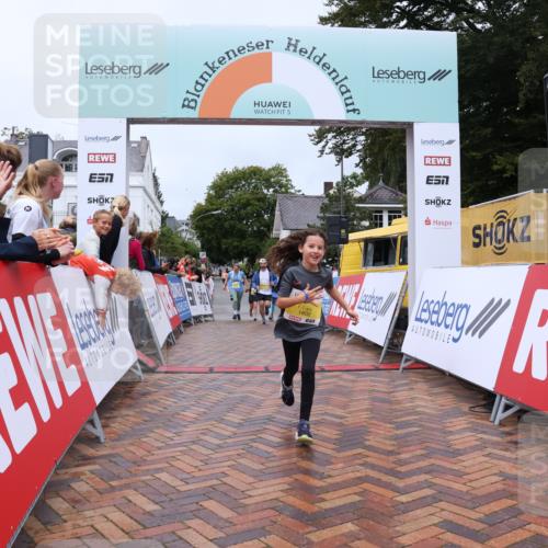 30.08.2026 - Blankeneser Heldenlauf Lena Gebhardt http://msf.ph/oto/10069846 30.08.2026 10:05:20 Ziel 1053, 1107, 1802 meine-sportfotos.de