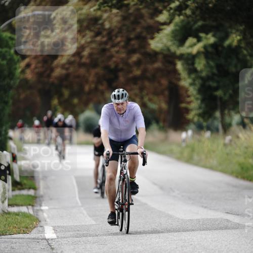 30.08.2026 - Elbe Triathlon Hamburg Michael Burmester http://msf.ph/oto/10069868 30.08.2026 09:49:47 Radfahren 490, 498, 670, 687 meine-sportfotos.de