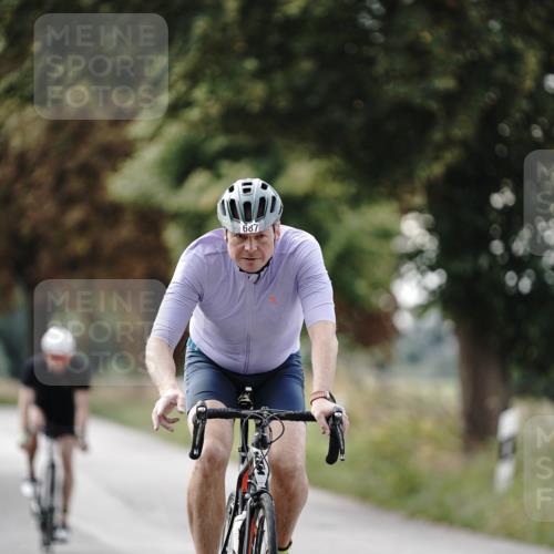 30.08.2026 - Elbe Triathlon Hamburg Michael Burmester http://msf.ph/oto/10069872 30.08.2026 09:49:48 Radfahren 490, 498, 687 meine-sportfotos.de