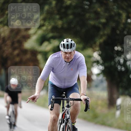 30.08.2026 - Elbe Triathlon Hamburg Michael Burmester http://msf.ph/oto/10069873 30.08.2026 09:49:48 Radfahren 490, 498, 687 meine-sportfotos.de