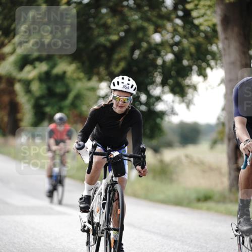 30.08.2026 - Elbe Triathlon Hamburg Michael Burmester http://msf.ph/oto/10069886 30.08.2026 09:49:58 Radfahren 282, 346, 458, 483, 542, 715, 794, 854 meine-sportfotos.de