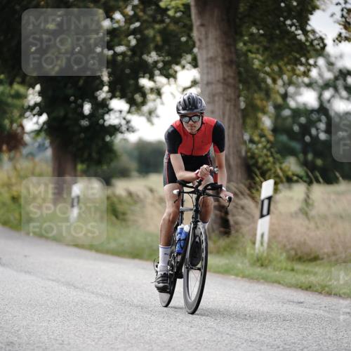 30.08.2026 - Elbe Triathlon Hamburg Michael Burmester http://msf.ph/oto/10069893 30.08.2026 09:49:59 Radfahren 282, 346, 458, 483, 542, 715, 794, 854 meine-sportfotos.de