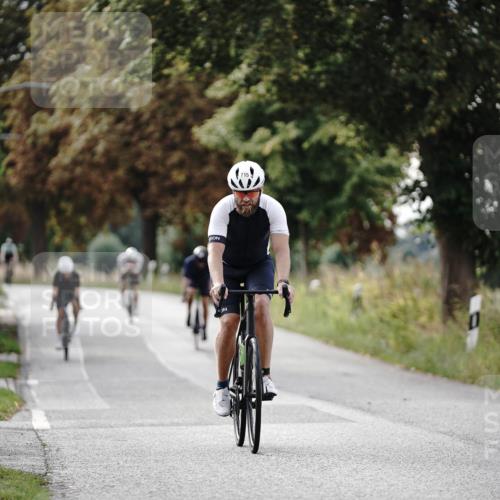 30.08.2026 - Elbe Triathlon Hamburg Michael Burmester http://msf.ph/oto/10069901 30.08.2026 09:50:05 Radfahren 346, 444, 659, 715, 845 meine-sportfotos.de