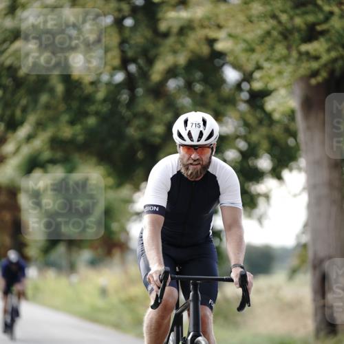 30.08.2026 - Elbe Triathlon Hamburg Michael Burmester http://msf.ph/oto/10069905 30.08.2026 09:50:06 Radfahren 444, 659, 715, 845 meine-sportfotos.de