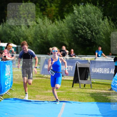 30.08.2026 - Elbe Triathlon Hamburg LAZAROV Photography http://msf.ph/oto/10069908 30.08.2026 12:44:11 Ziel 1747, 1765 meine-sportfotos.de