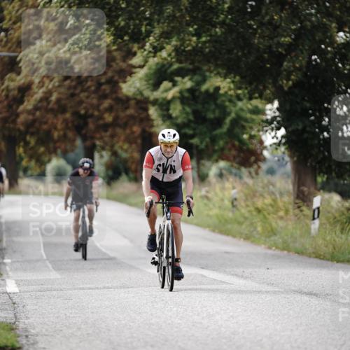 30.08.2026 - Elbe Triathlon Hamburg Michael Burmester http://msf.ph/oto/10069918 30.08.2026 09:50:25 Radfahren 297, 735 meine-sportfotos.de