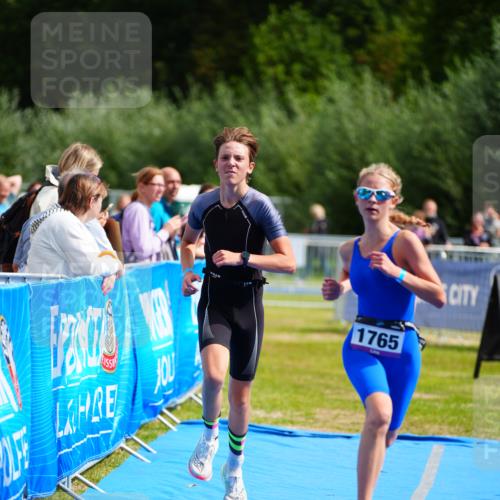 30.08.2026 - Elbe Triathlon Hamburg LAZAROV Photography http://msf.ph/oto/10069920 30.08.2026 12:44:12 Ziel 1747, 1765 meine-sportfotos.de