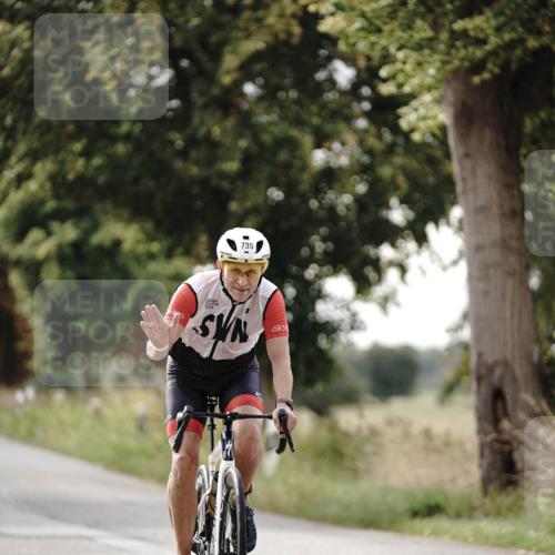 30.08.2026 - Elbe Triathlon Hamburg Michael Burmester http://msf.ph/oto/10069922 30.08.2026 09:50:26 Radfahren 297, 735 meine-sportfotos.de