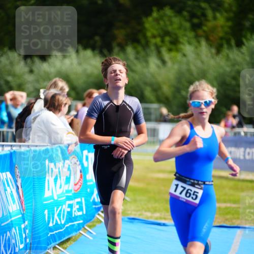 30.08.2026 - Elbe Triathlon Hamburg LAZAROV Photography http://msf.ph/oto/10069926 30.08.2026 12:44:13 Ziel 1747, 1765 meine-sportfotos.de
