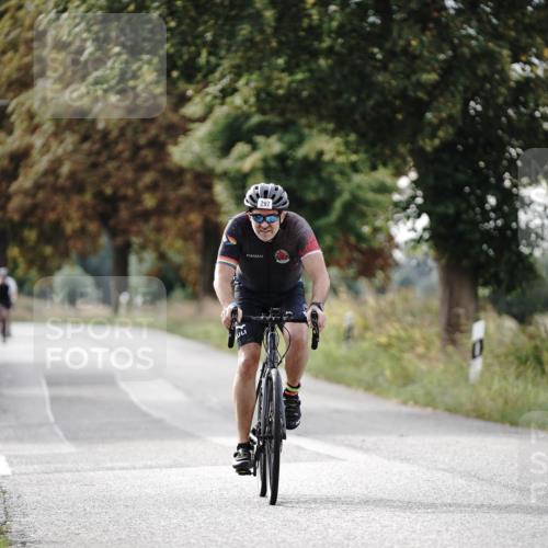 30.08.2026 - Elbe Triathlon Hamburg Michael Burmester http://msf.ph/oto/10069927 30.08.2026 09:50:27 Radfahren 297, 735 meine-sportfotos.de