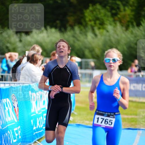 30.08.2026 - Elbe Triathlon Hamburg LAZAROV Photography http://msf.ph/oto/10069929 30.08.2026 12:44:13 Ziel 1747, 1765 meine-sportfotos.de