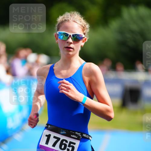 30.08.2026 - Elbe Triathlon Hamburg LAZAROV Photography http://msf.ph/oto/10069936 30.08.2026 12:44:14 Ziel 1747, 1765 meine-sportfotos.de