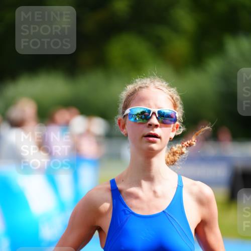 30.08.2026 - Elbe Triathlon Hamburg LAZAROV Photography http://msf.ph/oto/10069939 30.08.2026 12:44:14 Ziel 1747, 1765 meine-sportfotos.de