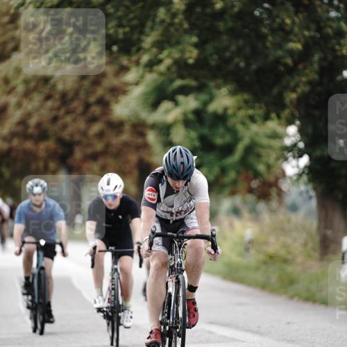 30.08.2026 - Elbe Triathlon Hamburg Michael Burmester http://msf.ph/oto/10069956 30.08.2026 09:50:54 Radfahren 281, 398, 514, 800 meine-sportfotos.de