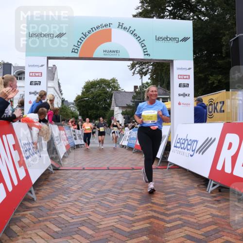 30.08.2026 - Blankeneser Heldenlauf Lena Gebhardt http://msf.ph/oto/10069973 30.08.2026 10:05:37 Ziel 1055, 1190, 1301, 1773 meine-sportfotos.de