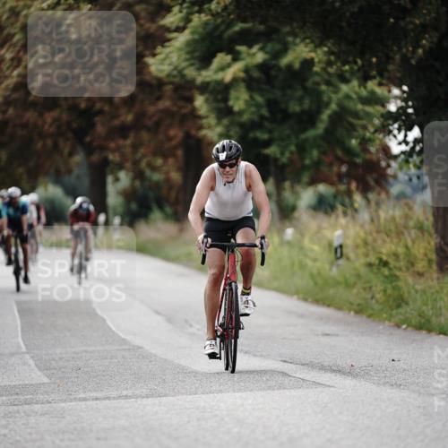 30.08.2026 - Elbe Triathlon Hamburg Michael Burmester http://msf.ph/oto/10069981 30.08.2026 09:51:11 Radfahren 492, 565, 696, 708, 709, 754, 936 meine-sportfotos.de