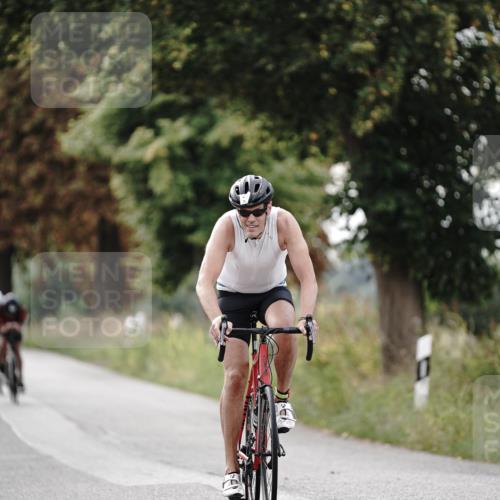 30.08.2026 - Elbe Triathlon Hamburg Michael Burmester http://msf.ph/oto/10069983 30.08.2026 09:51:12 Radfahren 492, 565, 696, 708, 709, 754, 936, 977 meine-sportfotos.de