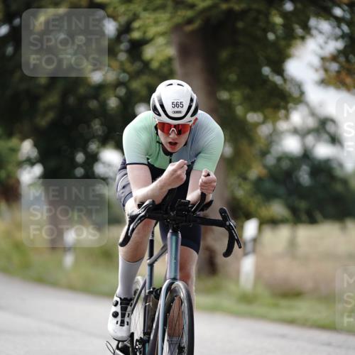 30.08.2026 - Elbe Triathlon Hamburg Michael Burmester http://msf.ph/oto/10069989 30.08.2026 09:51:17 Radfahren 565, 570, 708, 709, 860, 936, 977 meine-sportfotos.de