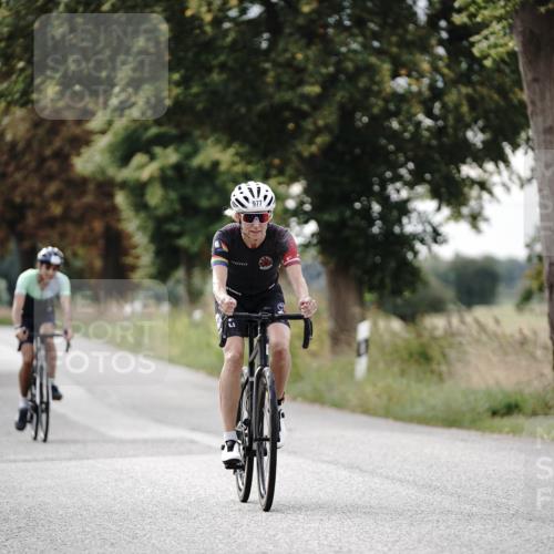 30.08.2026 - Elbe Triathlon Hamburg Michael Burmester http://msf.ph/oto/10069994 30.08.2026 09:51:19 Radfahren 565, 570, 708, 709, 860, 861, 936, 977 meine-sportfotos.de