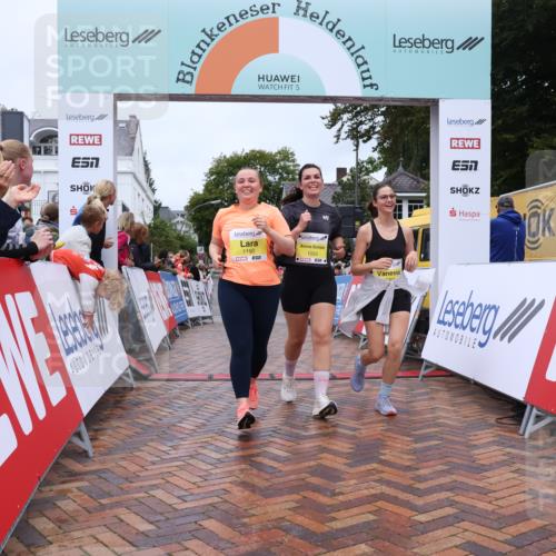 30.08.2026 - Blankeneser Heldenlauf Lena Gebhardt http://msf.ph/oto/10070016 30.08.2026 10:05:41 Ziel 1055, 1190, 1301, 1773, 5838 meine-sportfotos.de