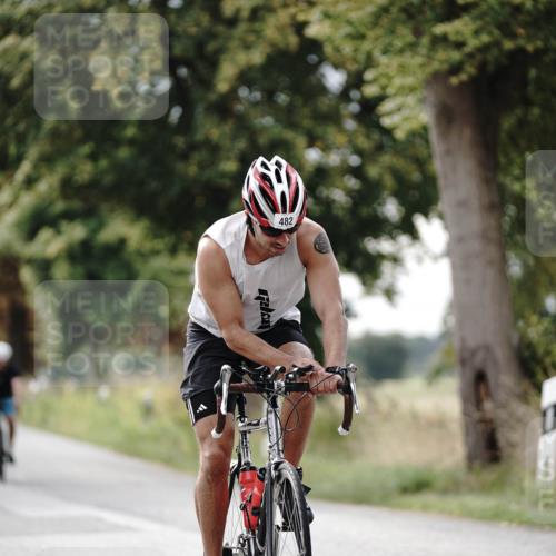 30.08.2026 - Elbe Triathlon Hamburg Michael Burmester http://msf.ph/oto/10070017 30.08.2026 09:51:35 Radfahren 431, 482, 554, 602, 842, 865, 905 meine-sportfotos.de
