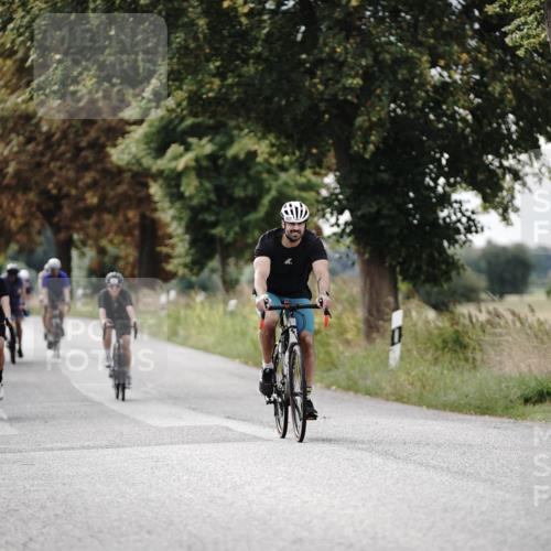30.08.2026 - Elbe Triathlon Hamburg Michael Burmester http://msf.ph/oto/10070022 30.08.2026 09:51:37 Radfahren 431, 482, 554, 602, 683, 763, 842, 865, 905 meine-sportfotos.de