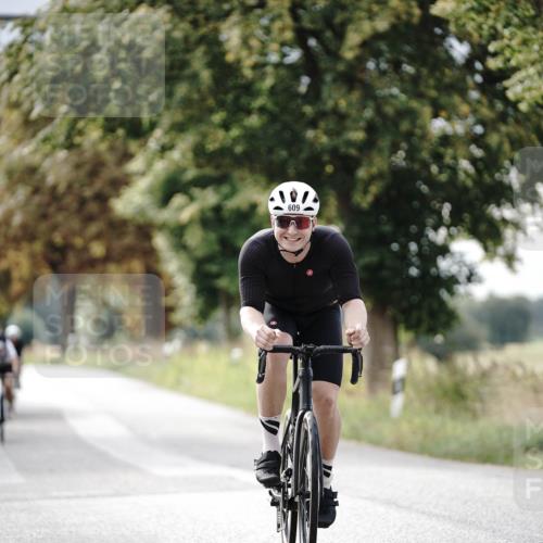 30.08.2026 - Elbe Triathlon Hamburg Michael Burmester http://msf.ph/oto/10070048 30.08.2026 09:51:46 Radfahren 381, 609, 683, 763, 840 meine-sportfotos.de