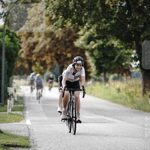 30.08.2026 - Elbe Triathlon Hamburg Michael Burmester http://msf.ph/oto/10070056 30.08.2026 09:51:49 Radfahren 381, 538, 587, 840, 916 meine-sportfotos.de