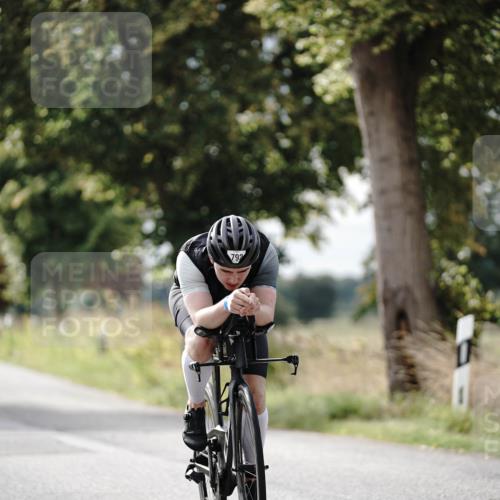 30.08.2026 - Elbe Triathlon Hamburg Michael Burmester http://msf.ph/oto/10070085 30.08.2026 09:52:02 Radfahren 434, 686, 690, 792 meine-sportfotos.de
