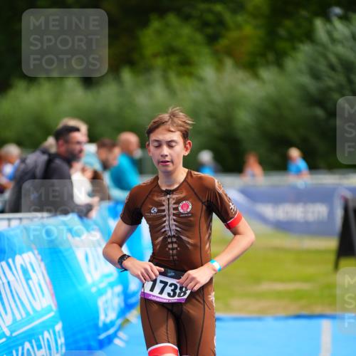 30.08.2026 - Elbe Triathlon Hamburg LAZAROV Photography http://msf.ph/oto/10070088 30.08.2026 12:46:49 Ziel 1738 meine-sportfotos.de