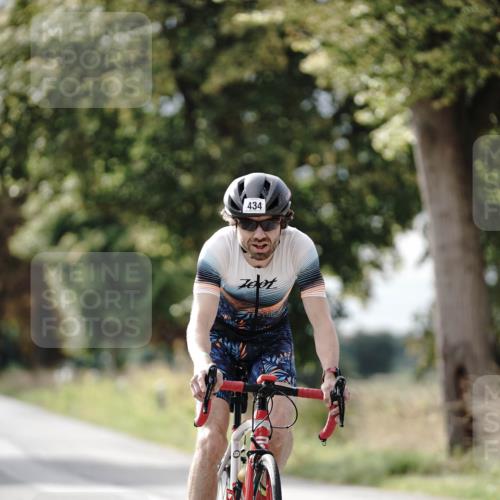 30.08.2026 - Elbe Triathlon Hamburg Michael Burmester http://msf.ph/oto/10070095 30.08.2026 09:52:04 Radfahren 434, 680, 792, 876 meine-sportfotos.de