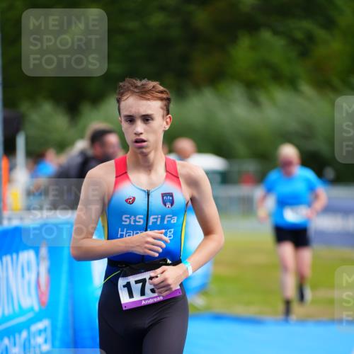 30.08.2026 - Elbe Triathlon Hamburg LAZAROV Photography http://msf.ph/oto/10070126 30.08.2026 12:47:00 Ziel 1684, 1732 meine-sportfotos.de