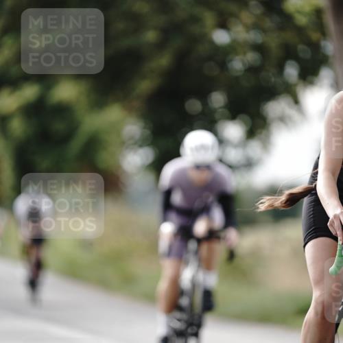 30.08.2026 - Elbe Triathlon Hamburg Michael Burmester http://msf.ph/oto/10070131 30.08.2026 09:52:25 Radfahren 500, 668, 714, 732, 761, 828, 849, 867, 871, 914 meine-sportfotos.de