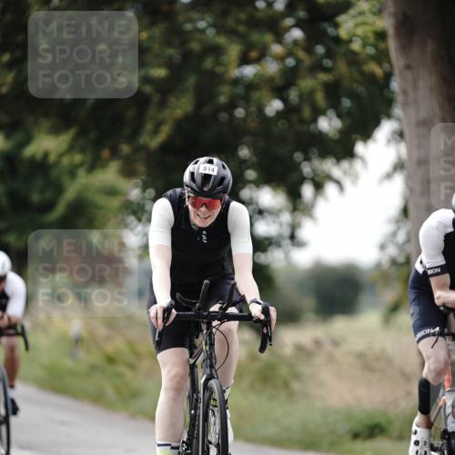 30.08.2026 - Elbe Triathlon Hamburg Michael Burmester http://msf.ph/oto/10070137 30.08.2026 09:52:27 Radfahren 500, 668, 714, 732, 761, 828, 849, 867, 871, 889, 903, 914 meine-sportfotos.de
