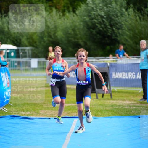 30.08.2026 - Elbe Triathlon Hamburg LAZAROV Photography http://msf.ph/oto/10070156 30.08.2026 12:47:27 Ziel 1728, 1760 meine-sportfotos.de