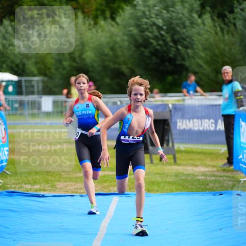 30.08.2026 - Elbe Triathlon Hamburg LAZAROV Photography http://msf.ph/oto/10070160 30.08.2026 12:47:27 Ziel 1728, 1760 meine-sportfotos.de