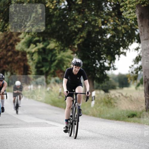 30.08.2026 - Elbe Triathlon Hamburg Michael Burmester http://msf.ph/oto/10070161 30.08.2026 09:52:34 Radfahren 389, 425, 439, 668, 732, 739, 811, 849, 889, 903 meine-sportfotos.de