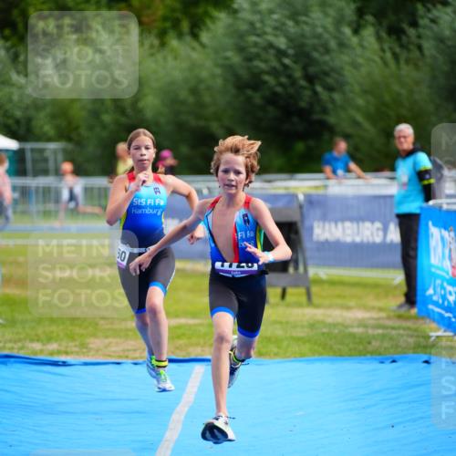 30.08.2026 - Elbe Triathlon Hamburg LAZAROV Photography http://msf.ph/oto/10070163 30.08.2026 12:47:27 Ziel 1728, 1760 meine-sportfotos.de