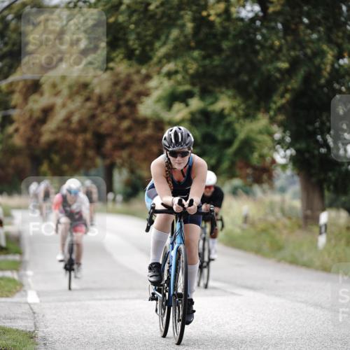 30.08.2026 - Elbe Triathlon Hamburg Michael Burmester http://msf.ph/oto/10070164 30.08.2026 09:52:35 Radfahren 389, 425, 439, 668, 739, 811, 889, 903 meine-sportfotos.de