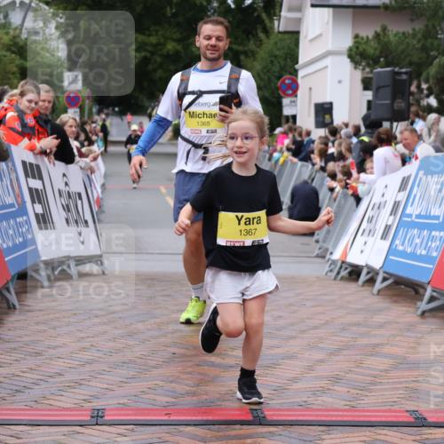 30.08.2026 - Blankeneser Heldenlauf Lena Gebhardt http://msf.ph/oto/10070175 30.08.2026 10:06:34 Ziel 1365, 1367 meine-sportfotos.de