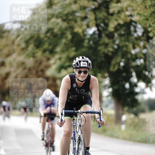 30.08.2026 - Elbe Triathlon Hamburg Michael Burmester http://msf.ph/oto/10070186 30.08.2026 09:52:44 Radfahren 386, 425, 428, 573, 739, 789, 834 meine-sportfotos.de