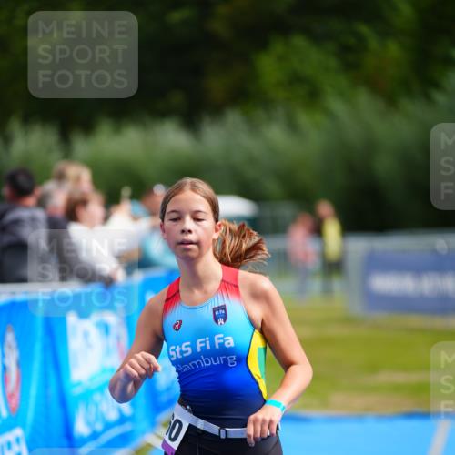 30.08.2026 - Elbe Triathlon Hamburg LAZAROV Photography http://msf.ph/oto/10070187 30.08.2026 12:47:29 Ziel 1728, 1760 meine-sportfotos.de