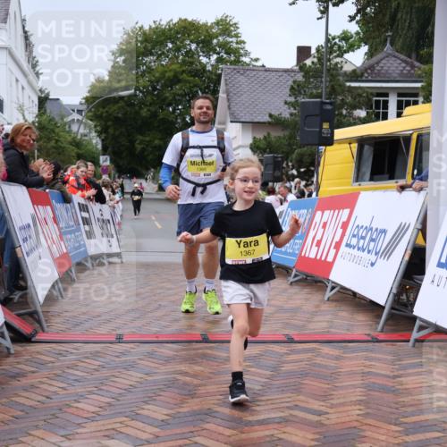 30.08.2026 - Blankeneser Heldenlauf Lena Gebhardt http://msf.ph/oto/10070189 30.08.2026 10:06:35 Ziel 1365, 1367 meine-sportfotos.de
