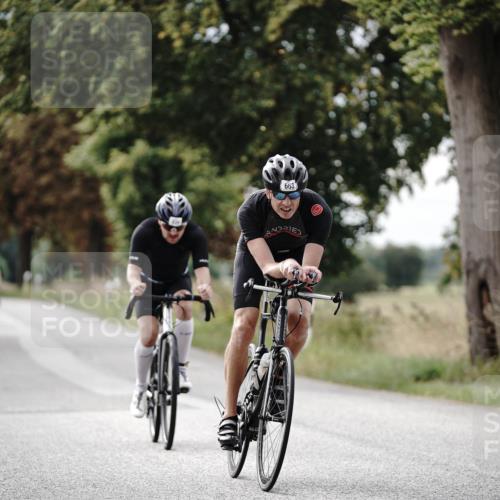 30.08.2026 - Elbe Triathlon Hamburg Michael Burmester http://msf.ph/oto/10070212 30.08.2026 09:52:57 Radfahren 392, 606, 634, 663, 721, 791, 908 meine-sportfotos.de