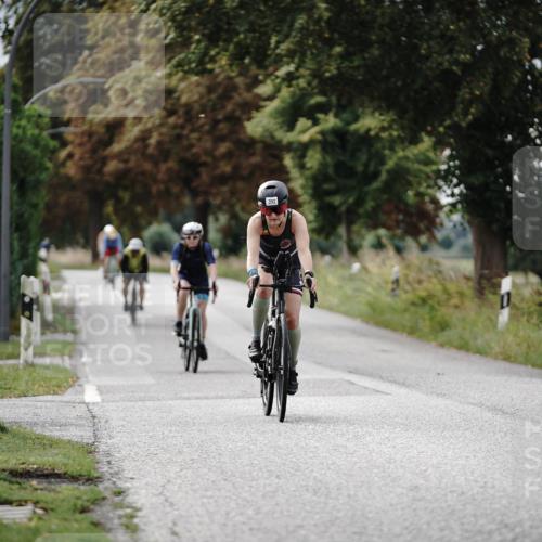 30.08.2026 - Elbe Triathlon Hamburg Michael Burmester http://msf.ph/oto/10070218 30.08.2026 09:53:02 Radfahren 364, 392, 836 meine-sportfotos.de