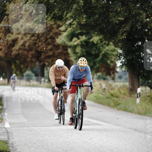 30.08.2026 - Elbe Triathlon Hamburg Michael Burmester http://msf.ph/oto/10070242 30.08.2026 09:53:09 Radfahren 364, 443, 600 meine-sportfotos.de