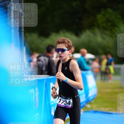 30.08.2026 - Elbe Triathlon Hamburg LAZAROV Photography http://msf.ph/oto/10070246 30.08.2026 12:48:13 Ziel 1734 meine-sportfotos.de